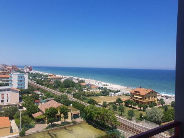 Condominio Cesano Mare Марота Екстериор снимка